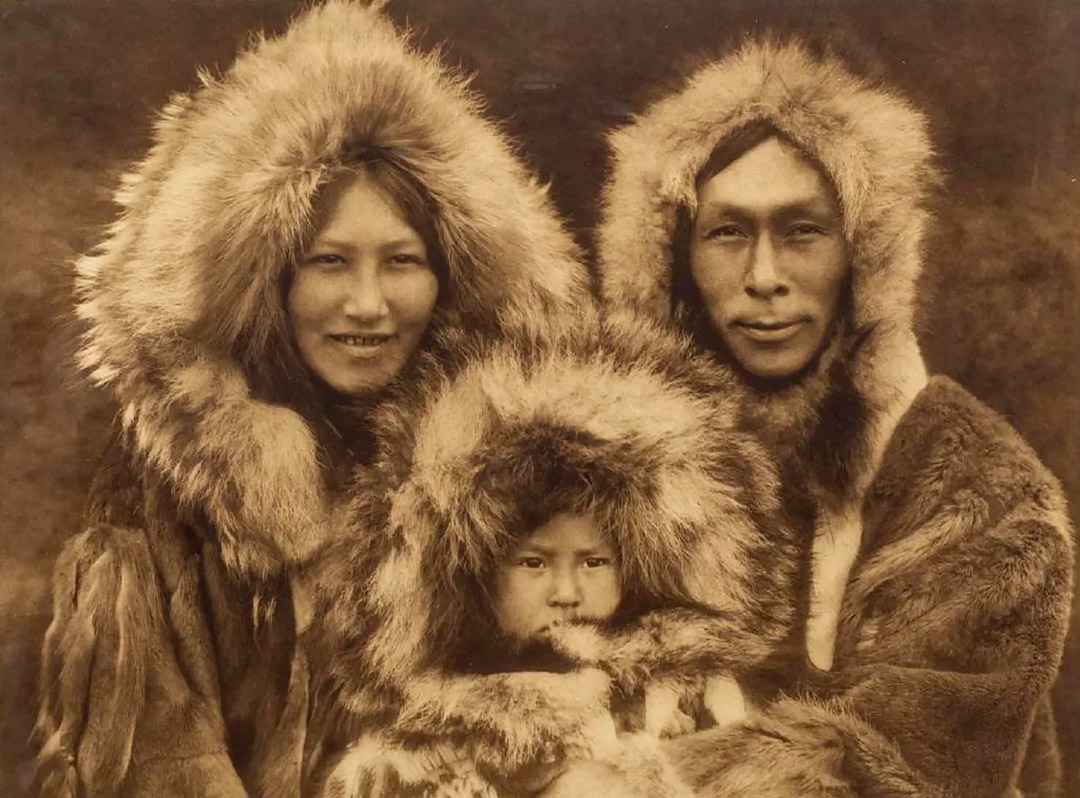 curtis-a-family-group-noatak-1080px